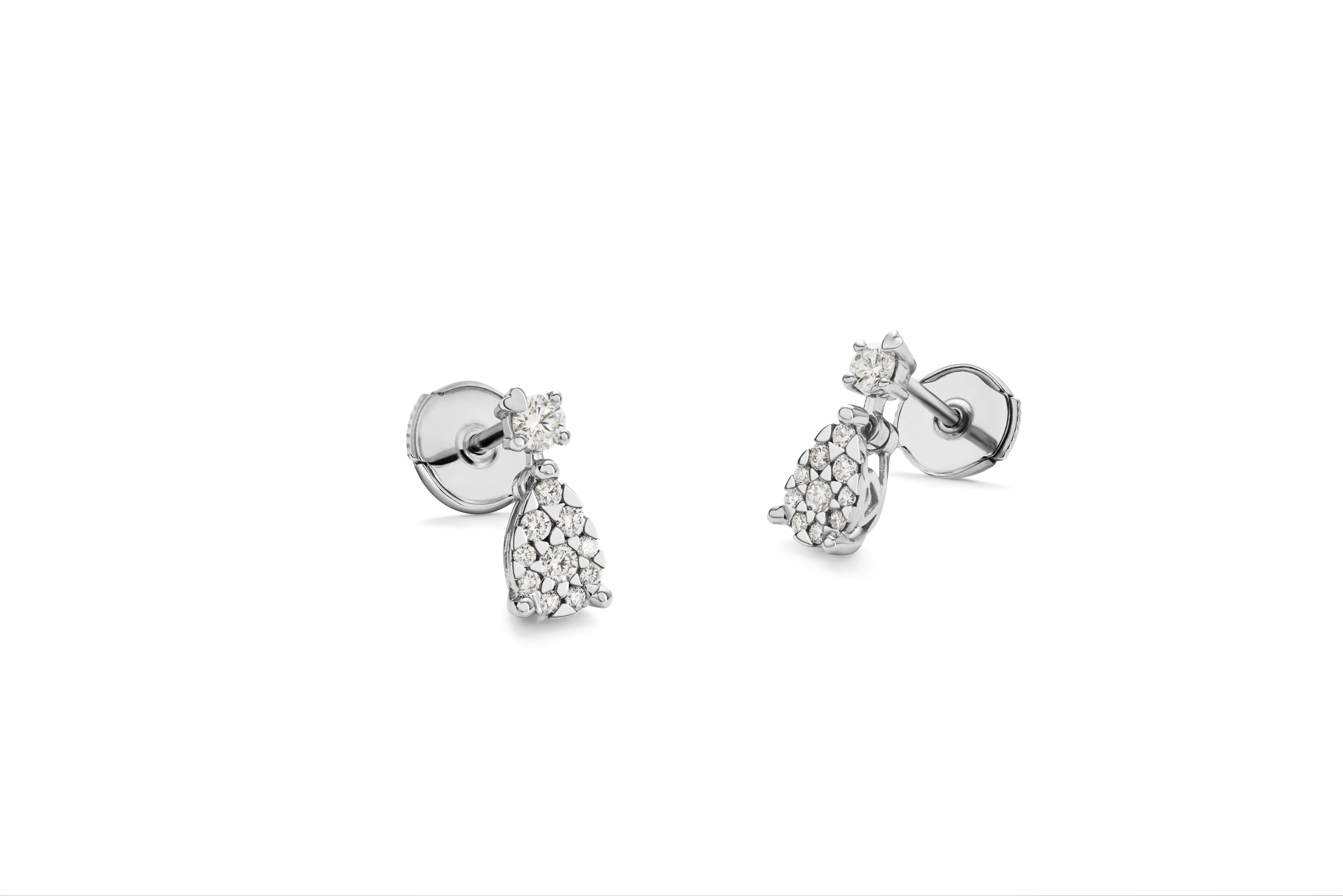 Orecchini punto luce con goccia